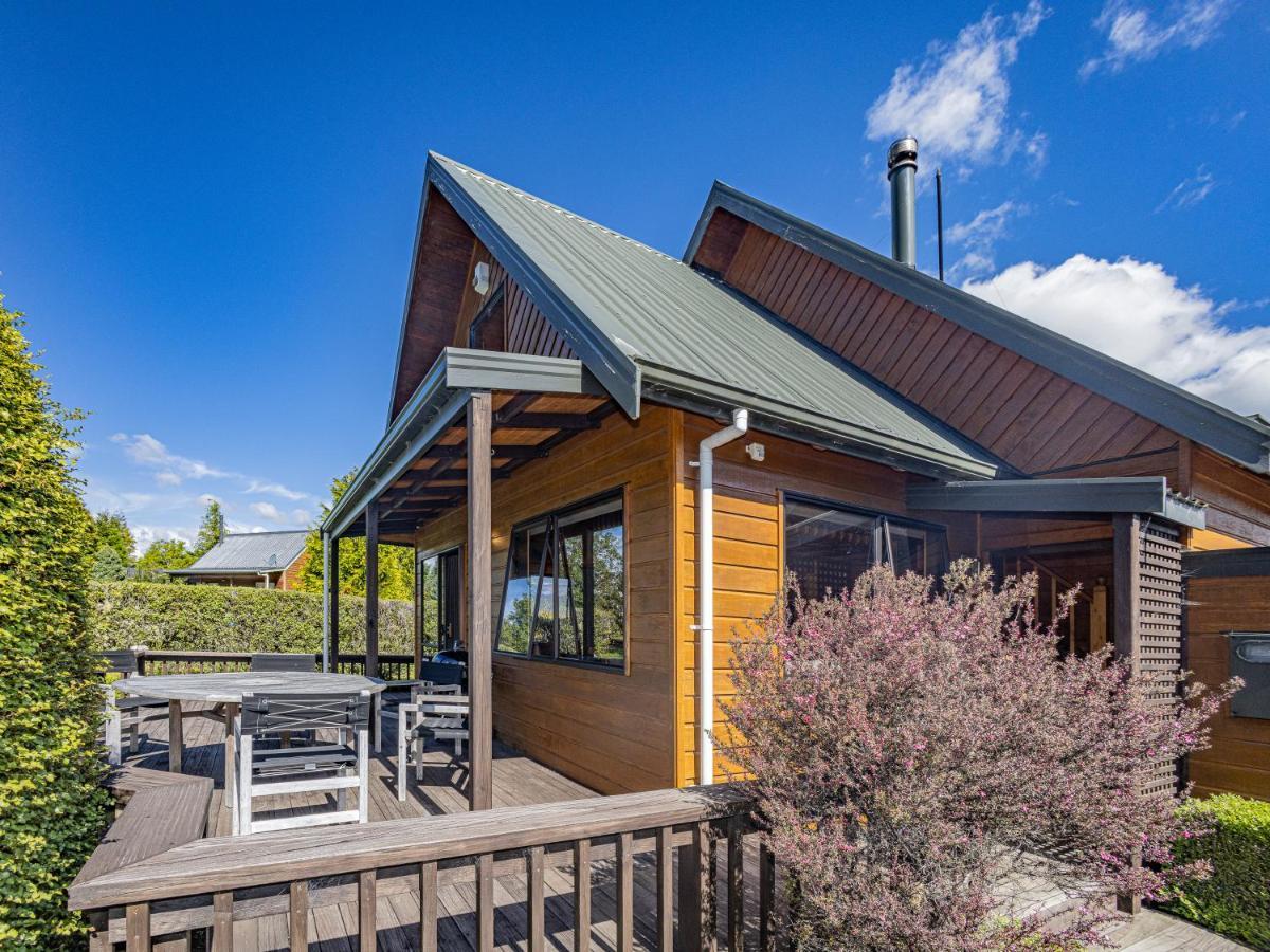 Rakau - National Park Holiday Home Exterior photo