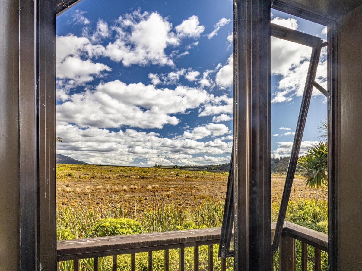 Rakau - National Park Holiday Home Exterior photo