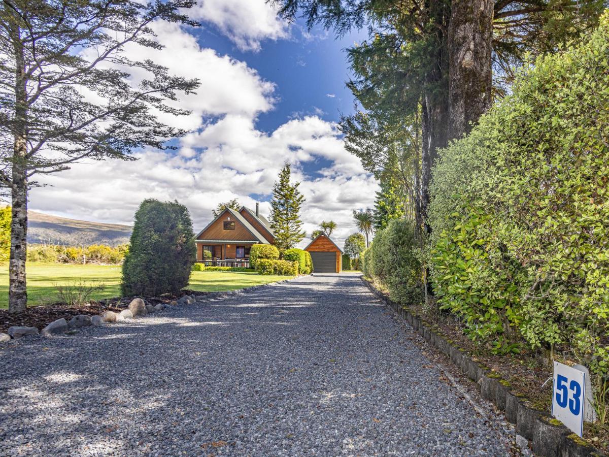 Rakau - National Park Holiday Home Exterior photo